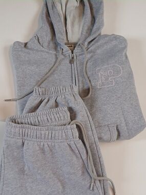 Victoria's Secret Pink Sweatshirt And Joggers, Size Small